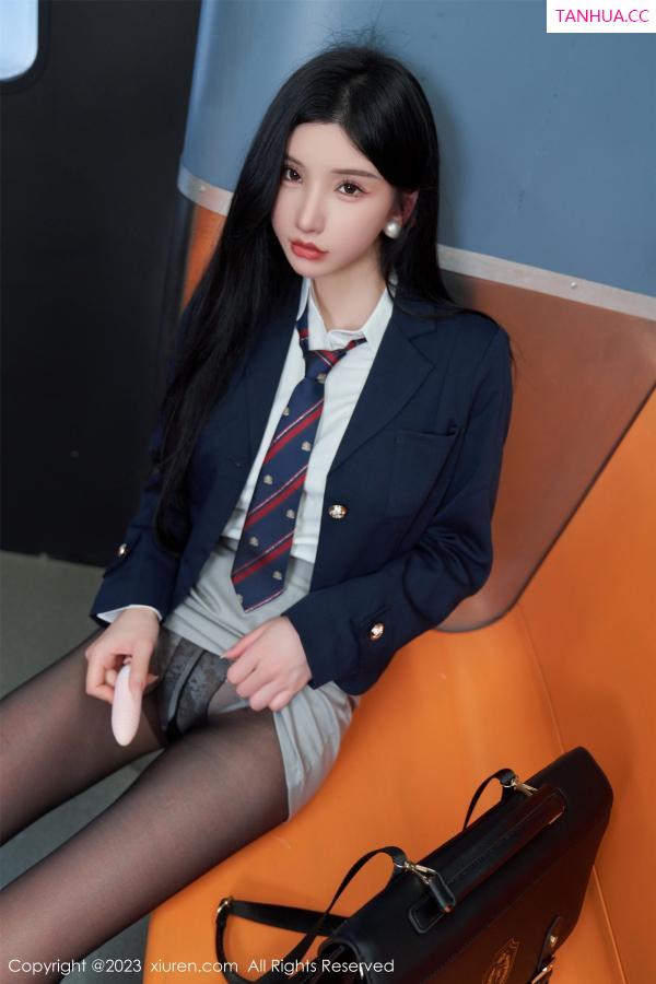 周于希dummy  [XiuRen]高清写真图 2023.07.14 No.7086 周于希Sally 制服短裙第51张图片